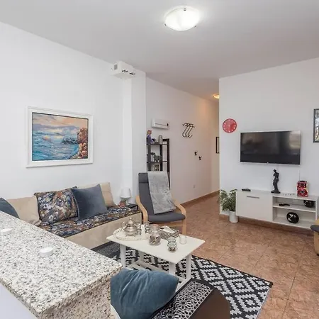 Апартаменты Piso 3 Dormitorios, Wifi, Ideal Familias